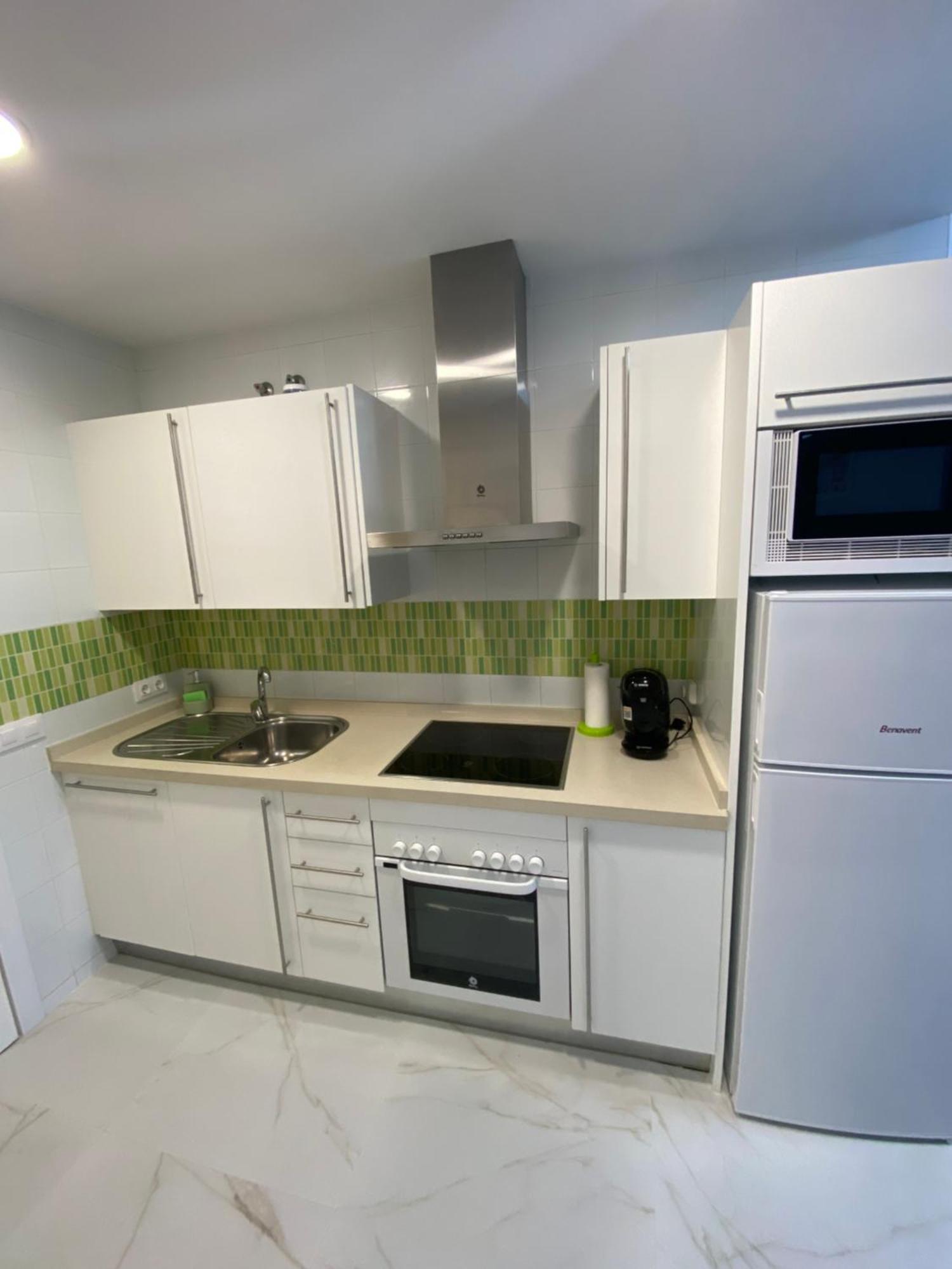 Benalbeach Loft Encatador 贝纳尔马德纳 外观 照片