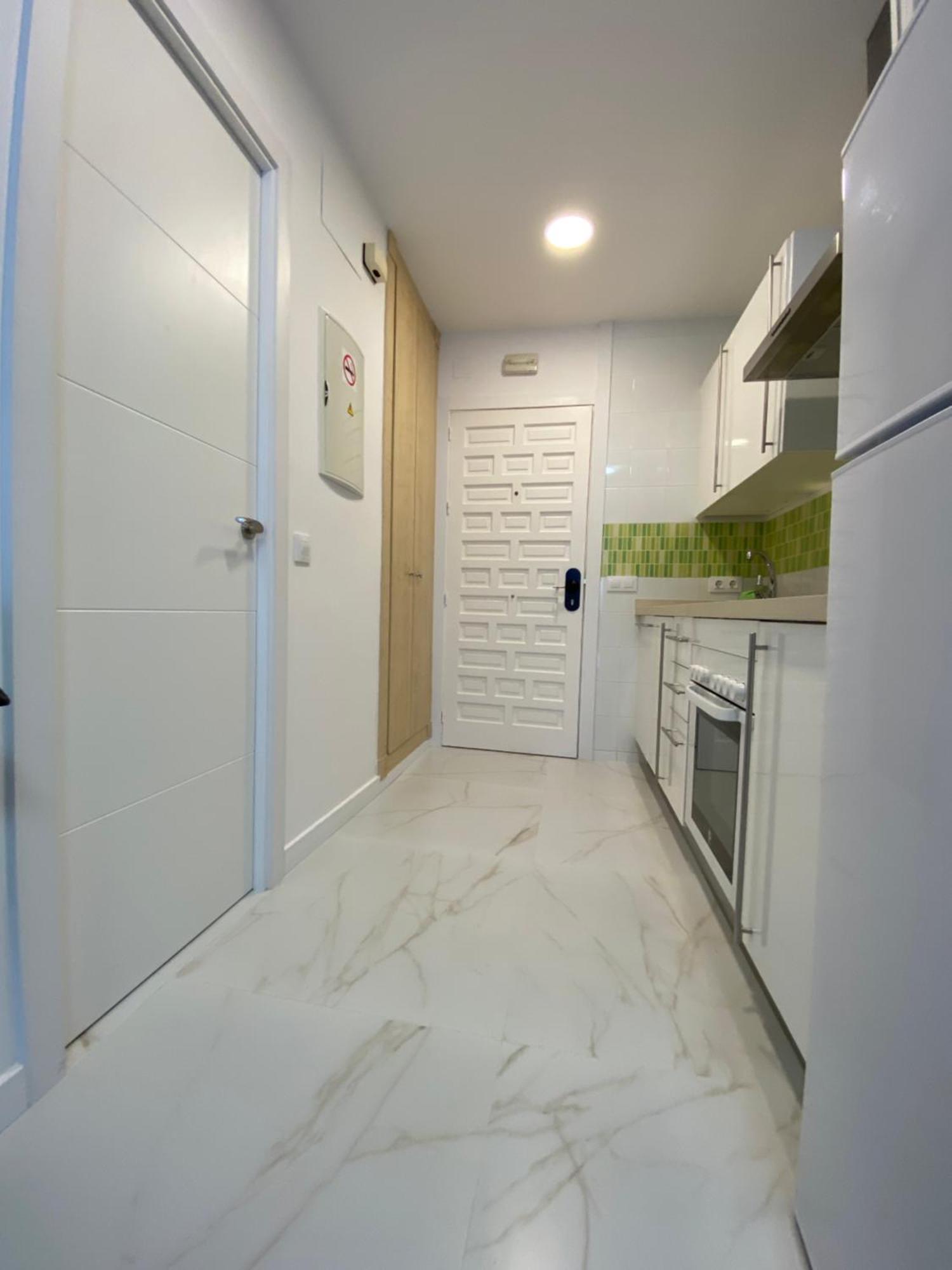 Benalbeach Loft Encatador 贝纳尔马德纳 外观 照片