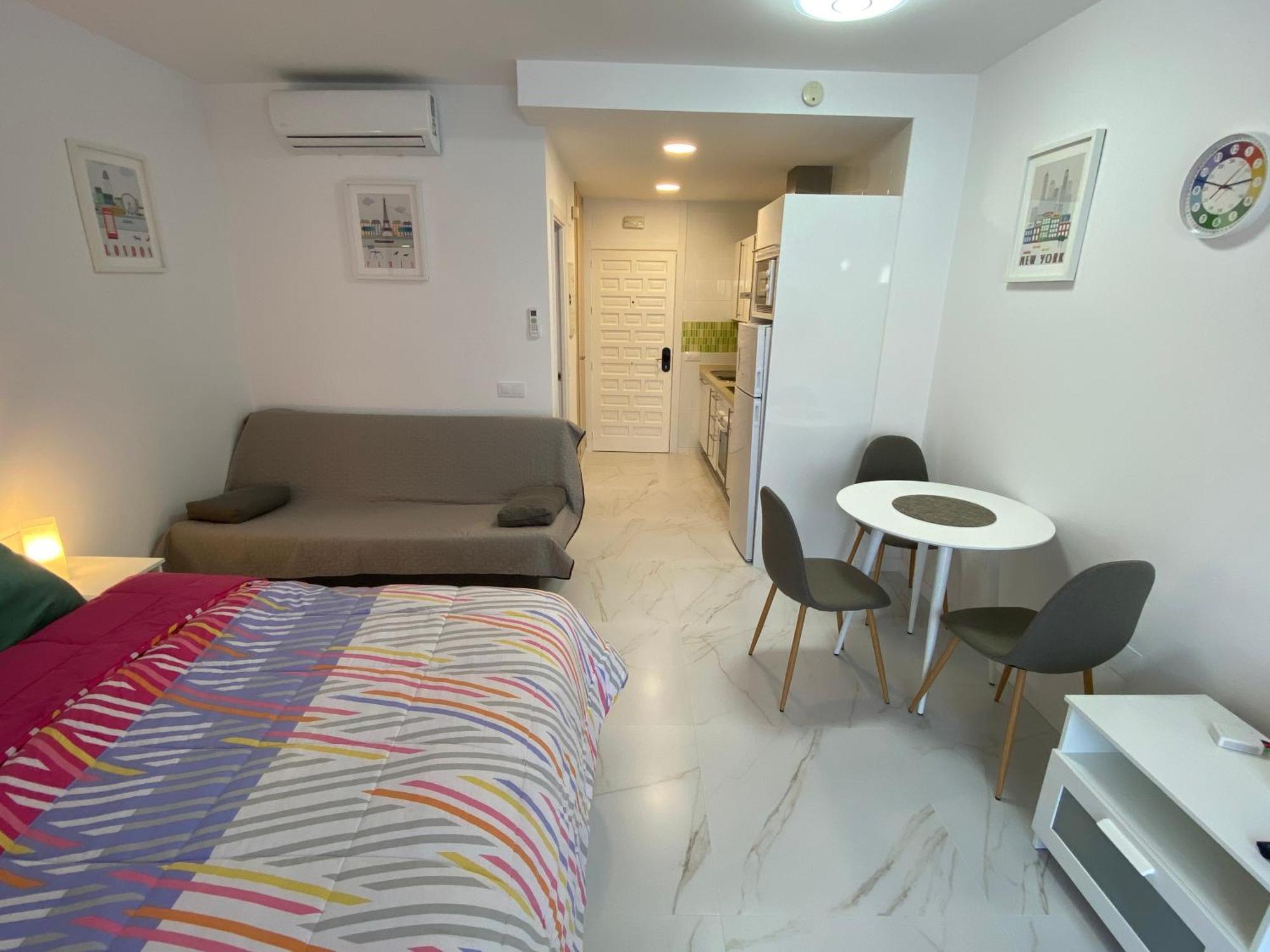Benalbeach Loft Encatador 贝纳尔马德纳 外观 照片
