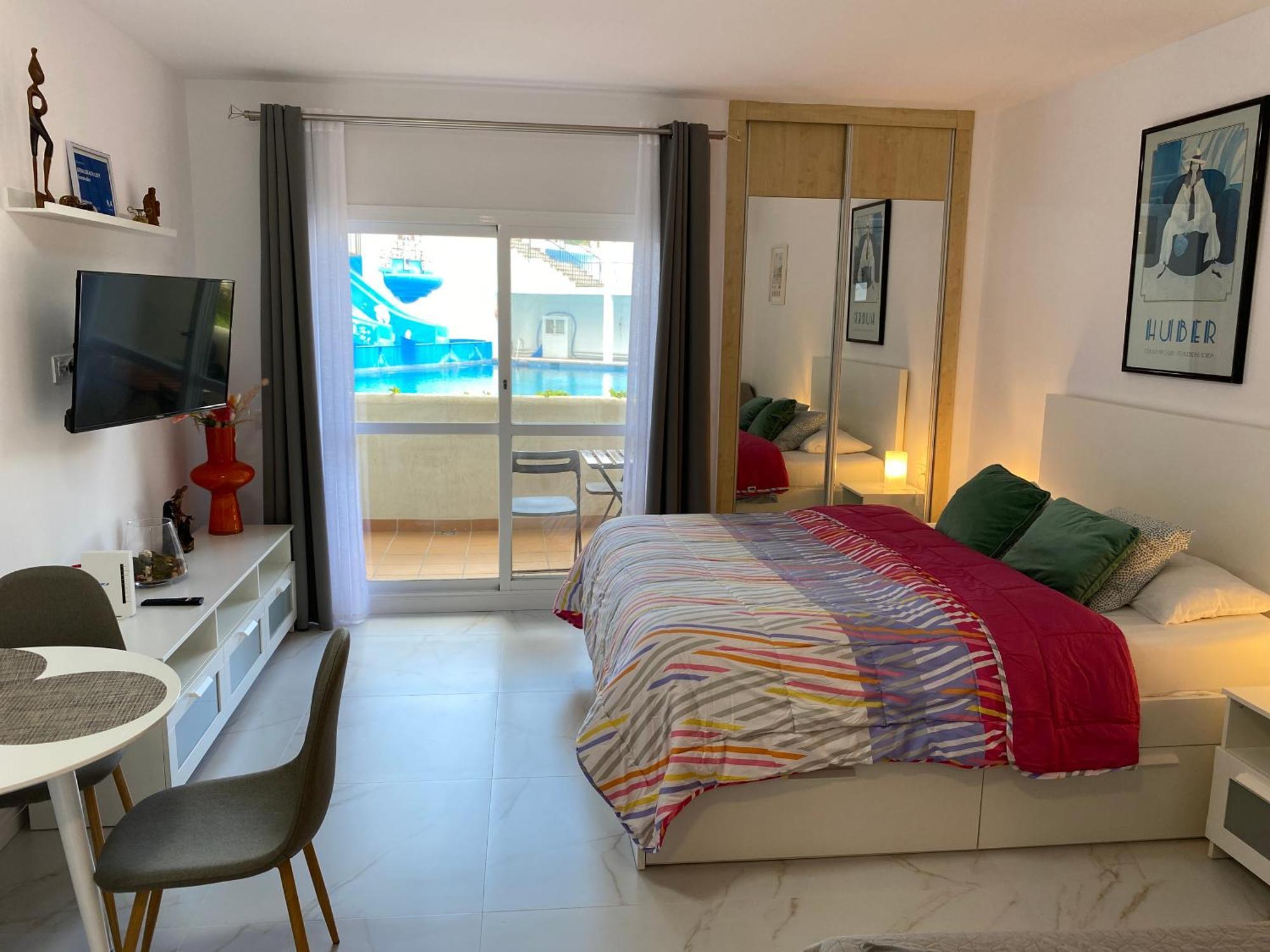 Benalbeach Loft Encatador 贝纳尔马德纳 外观 照片
